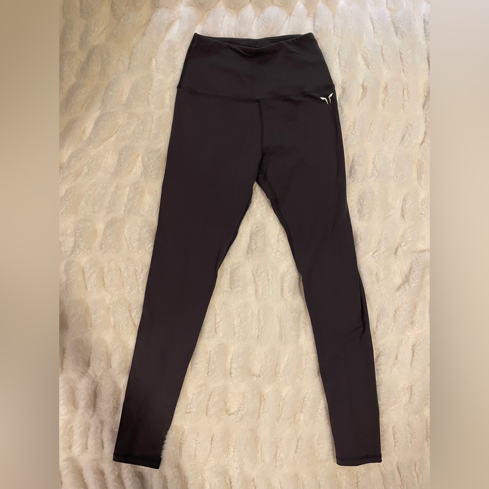Squat Wolf dark grey leggings size medium